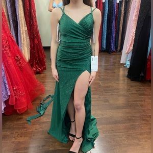 Sherri Hill Green Prom Dress - Size 00